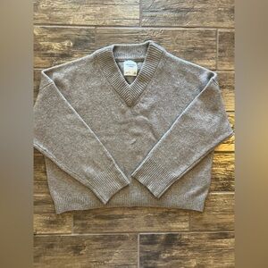 Abercrombie & Fitch V-Neck Sweater